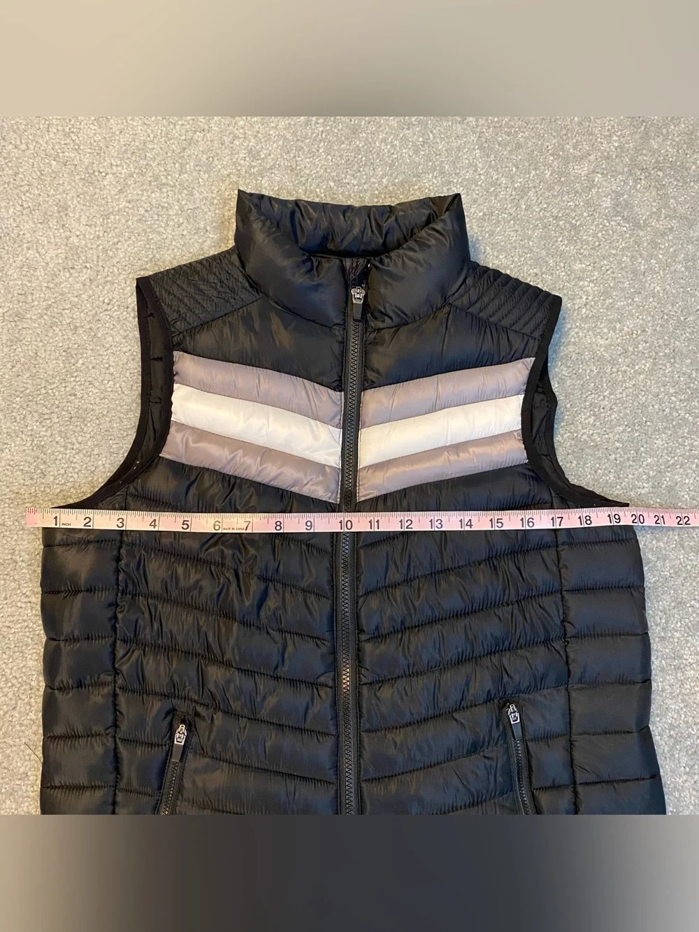 Fabletics Fenway Vest Black White Gray Quilted With‎ Pockets Women’s Medium